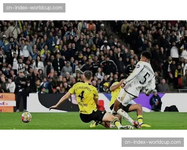 皇马1-2拜仁，阿诺德单场6次传禁区创赛季纪录